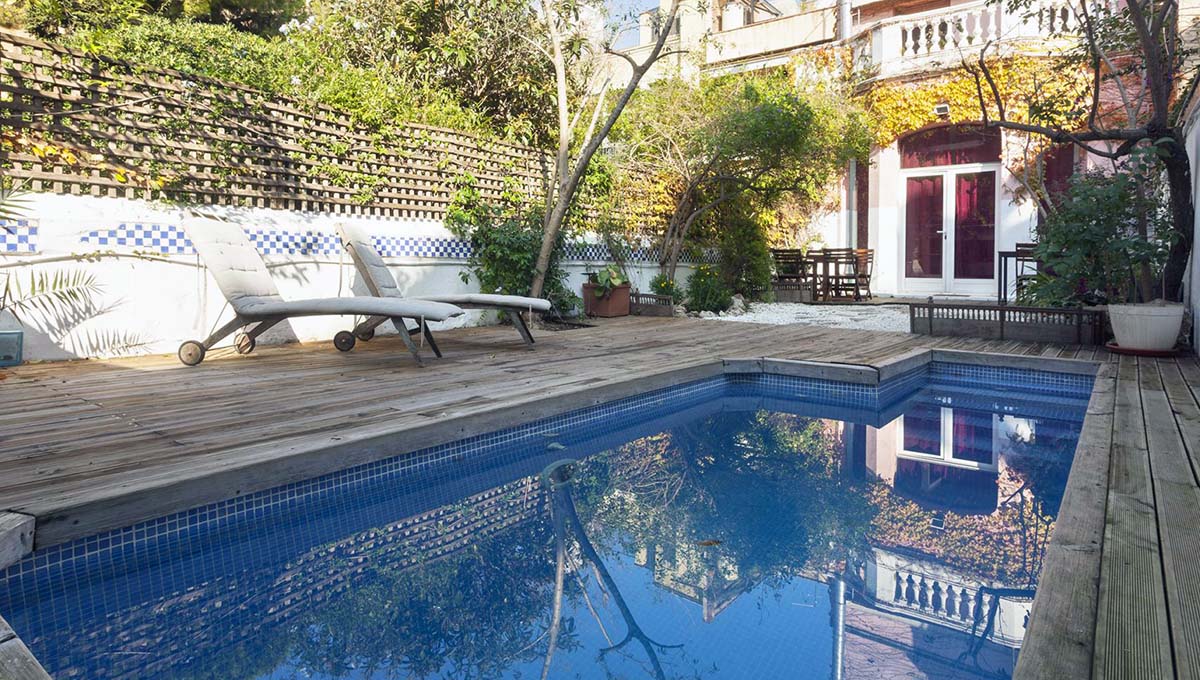 alquilar un apartamento turístico: casa con piscina