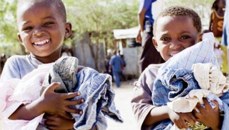 Uniqlo: ropa de segunda mano distribuida a los países en vías de desarrollo