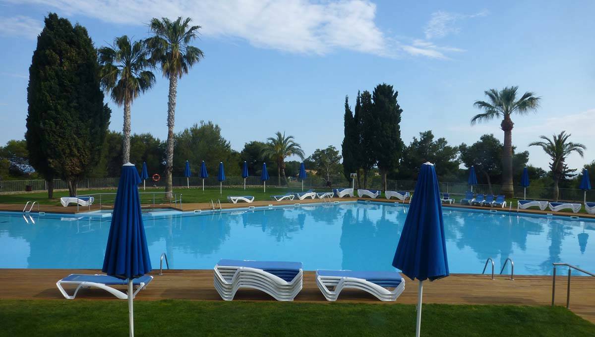 Camping barcelona: Vilanova Park: una de las piscinas