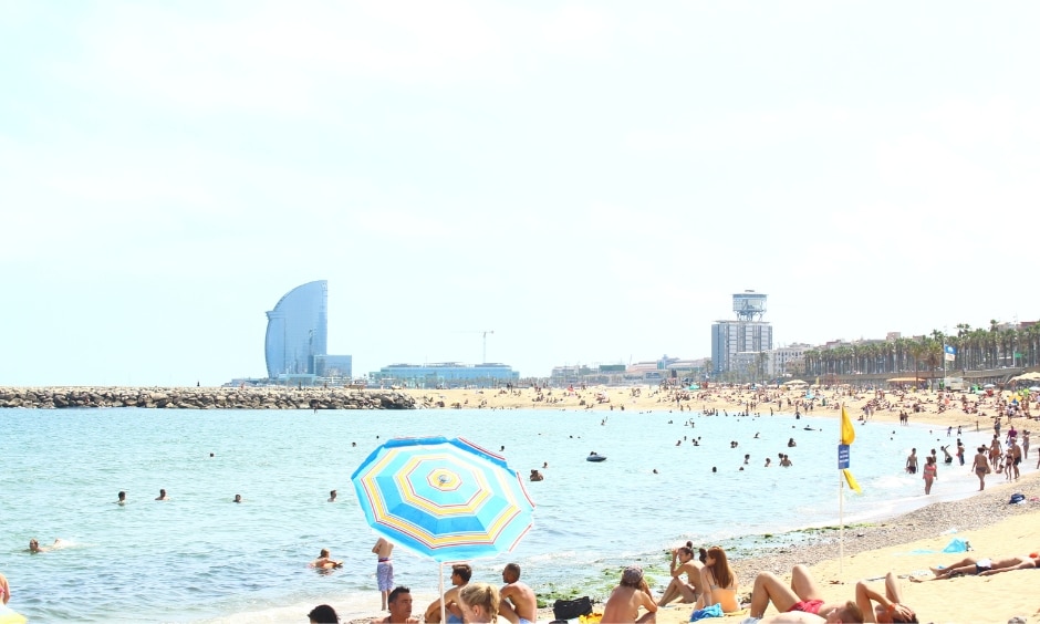 playas barcelona verano